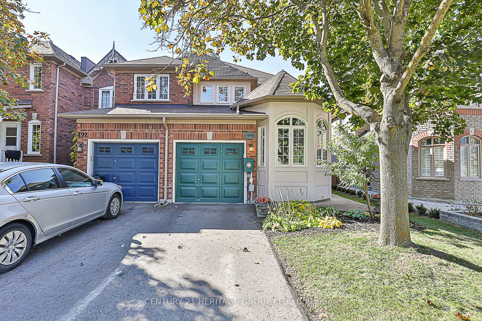 Front of 490 Bartholomew Drive