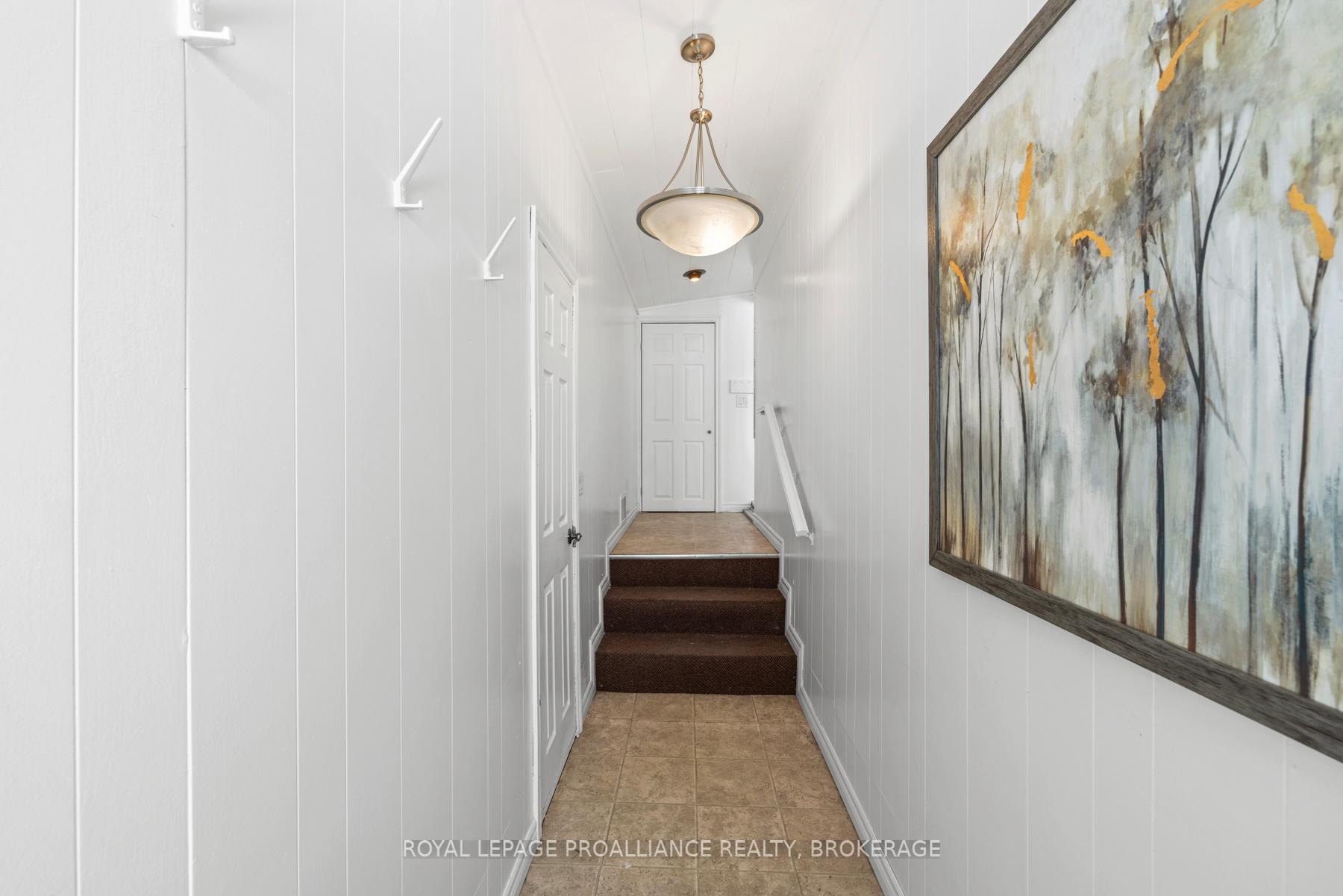 Photo 5 of 16 Campbell Crescent, Kingston, Central City West — HOMEH