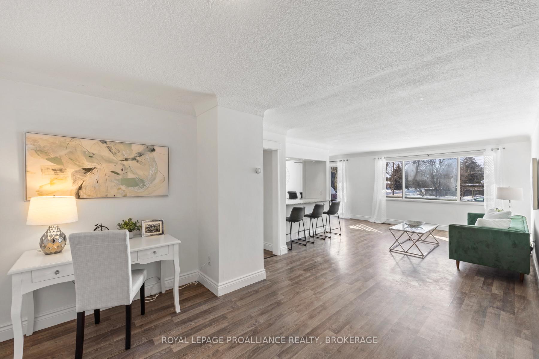 Photo 12 of 16 Campbell Crescent, Kingston, Central City West — HOMEH
