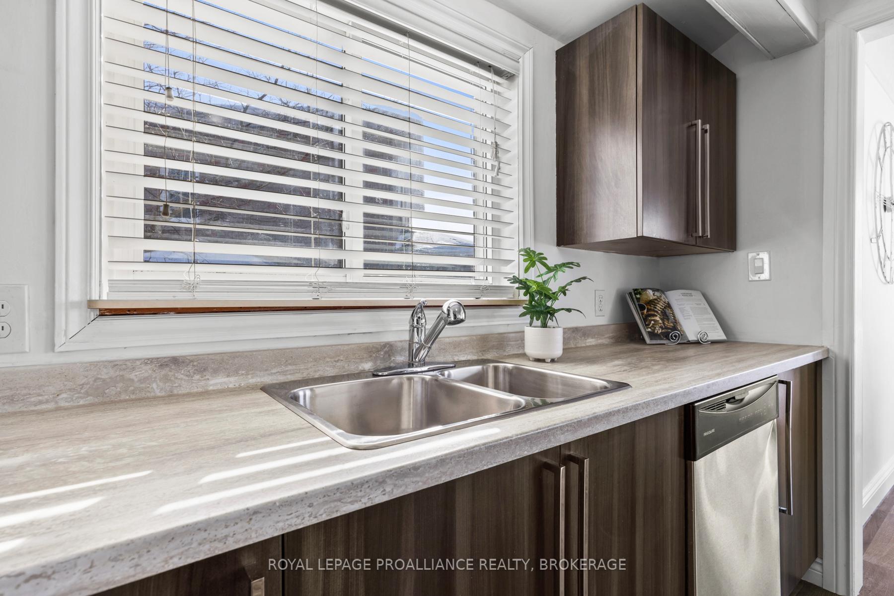 Photo 22 of 16 Campbell Crescent, Kingston, Central City West — HOMEH