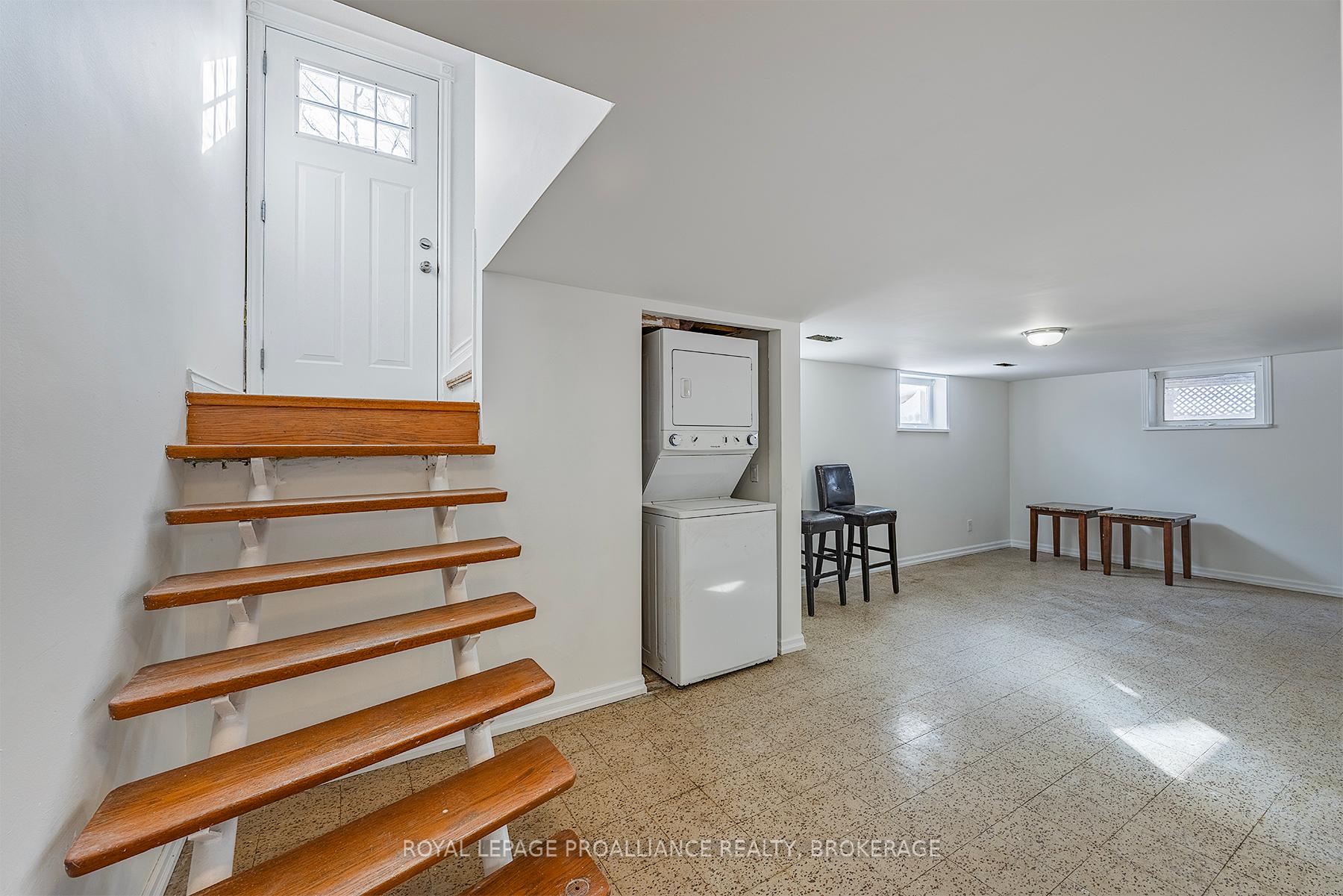 Photo 39 of 16 Campbell Crescent, Kingston, Central City West — HOMEH