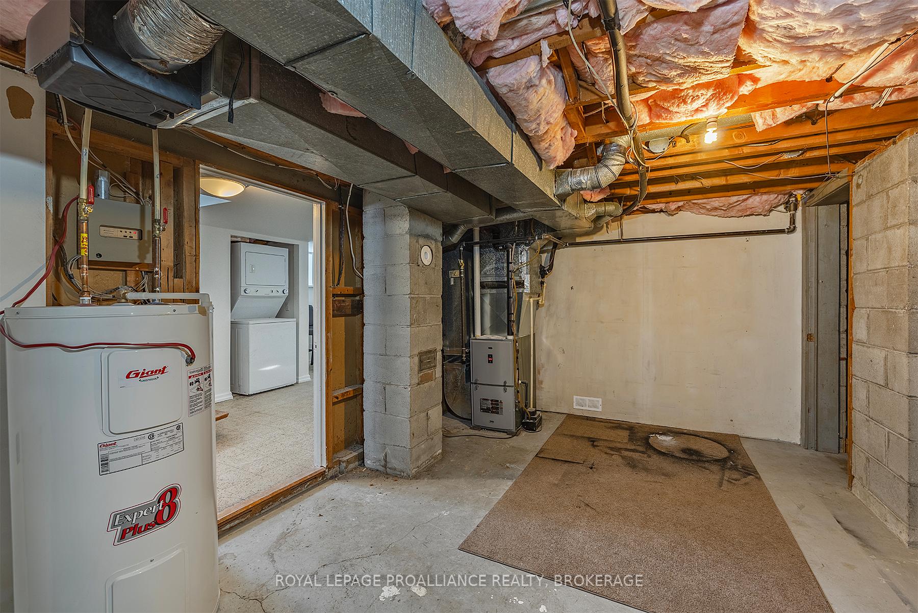 Photo 47 of 16 Campbell Crescent, Kingston, Central City West — HOMEH