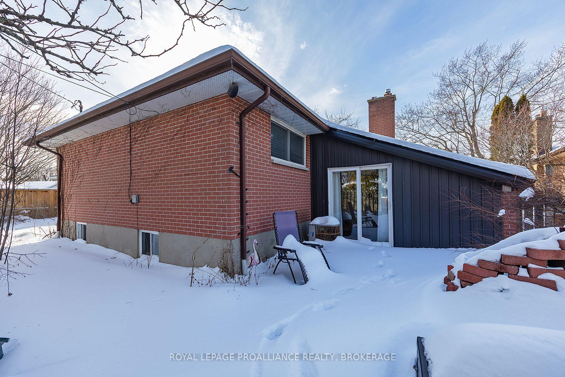 Photo 48 of 16 Campbell Crescent, Kingston, Central City West — HOMEH