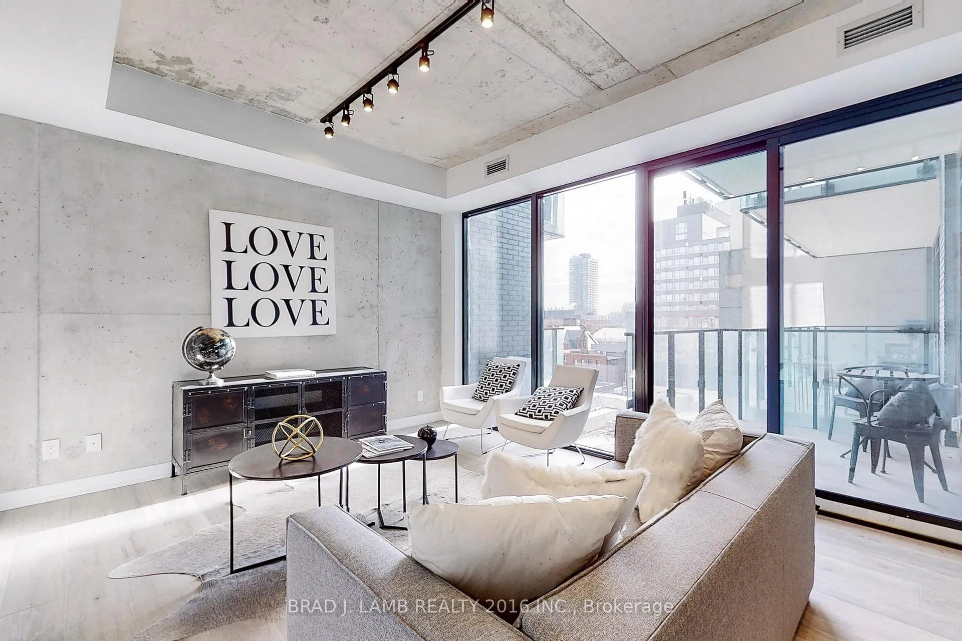Photo 5 of Unit 609, 55 Ontario Street, Toronto, Moss Park — HOMEH