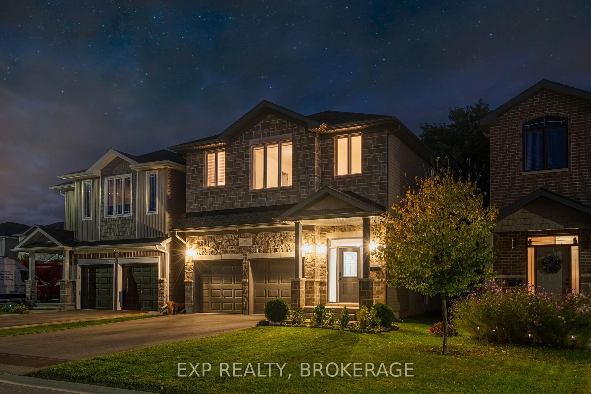 Photo 1 of 217 Clipper Court, Kingston, Kingston East (Incl Barret Crt) — HOMEH