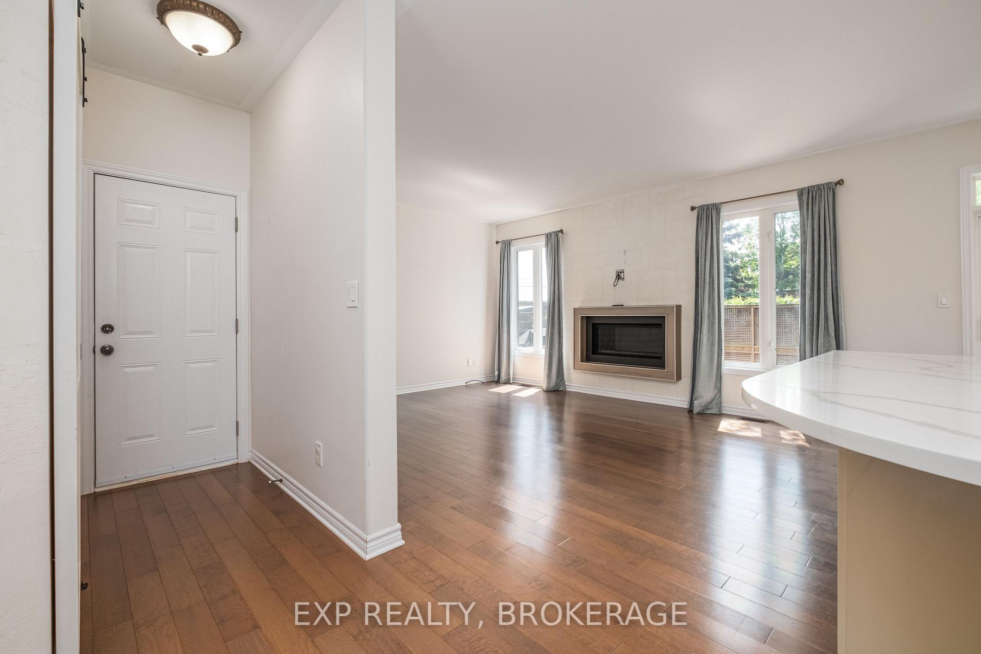 Photo 7 of 217 Clipper Court, Kingston, Kingston East (Incl Barret Crt) — HOMEH