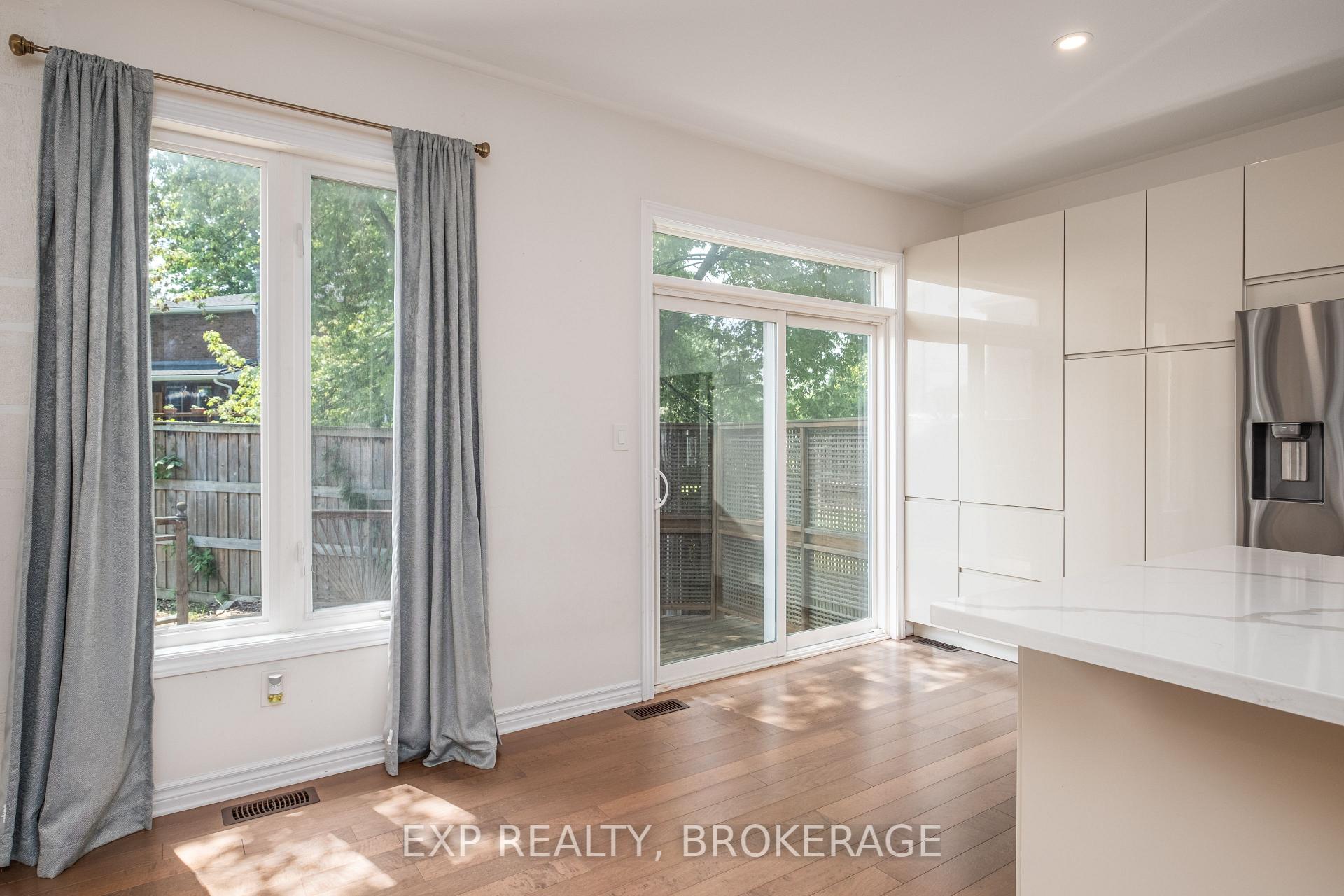 Photo 9 of 217 Clipper Court, Kingston, Kingston East (Incl Barret Crt) — HOMEH