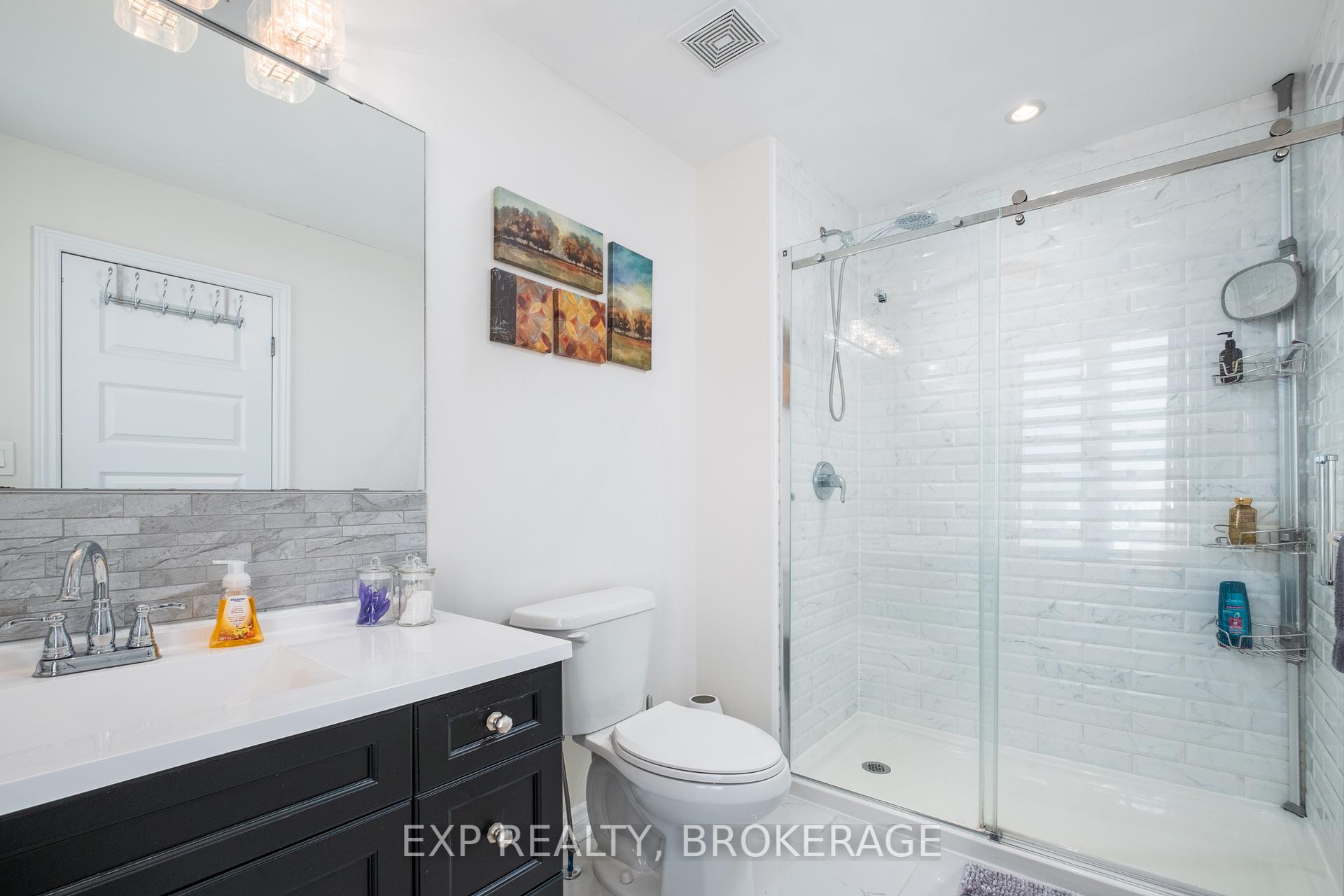Photo 14 of 217 Clipper Court, Kingston, Kingston East (Incl Barret Crt) — HOMEH