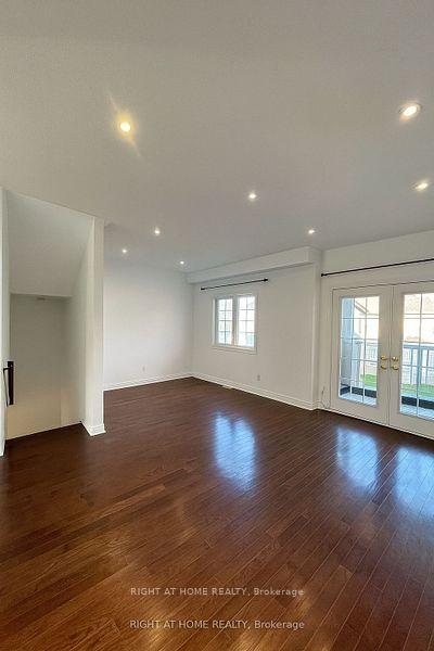Photo 9 of 1505 Spinnaker Mews, Pickering, Duffin Heights — HOMEH