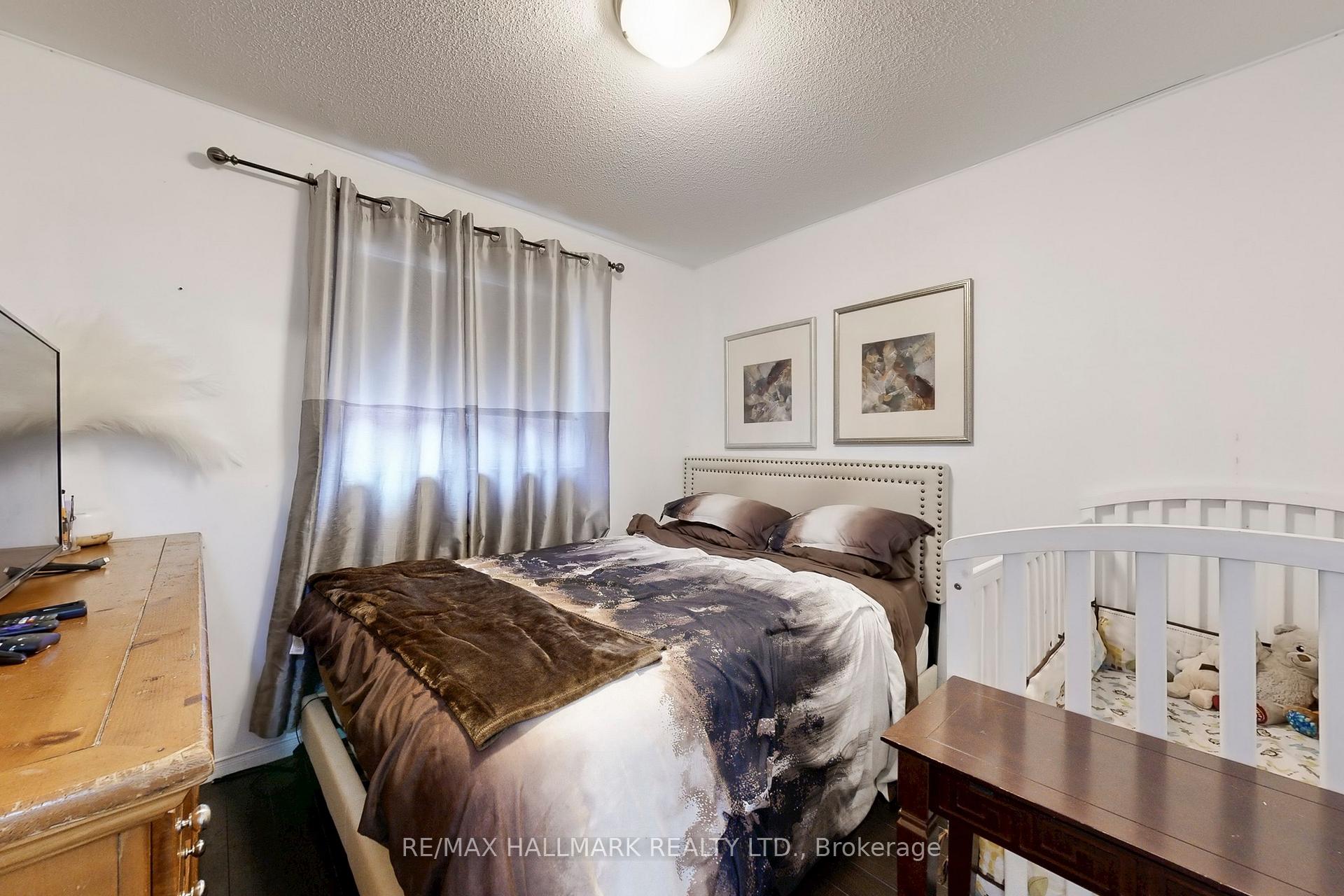 Photo 8 of 386 Strouds Lane, Pickering, Highbush — HOMEH