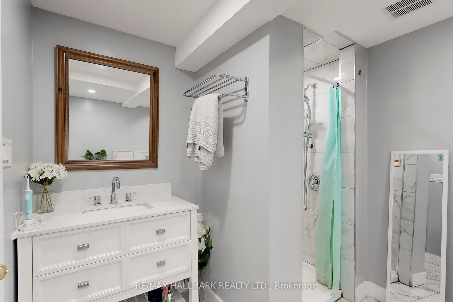Photo 15 of 386 Strouds Lane, Pickering, Highbush — HOMEH