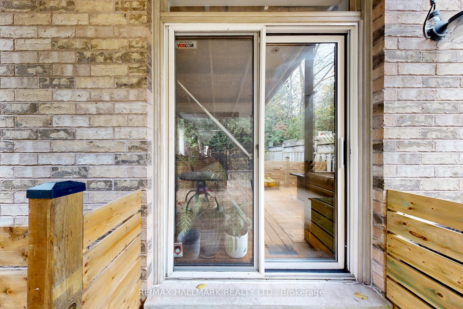 Photo 17 of 386 Strouds Lane, Pickering, Highbush — HOMEH