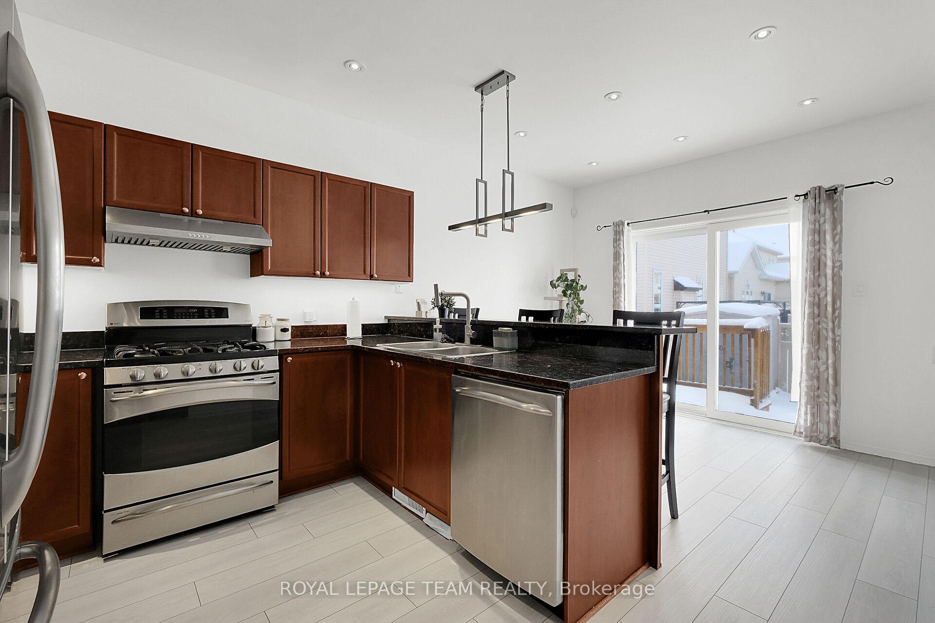 Photo 15 of 994 Linaria Walk E, Ottawa, Notting Hill/Summerside — HOMEH