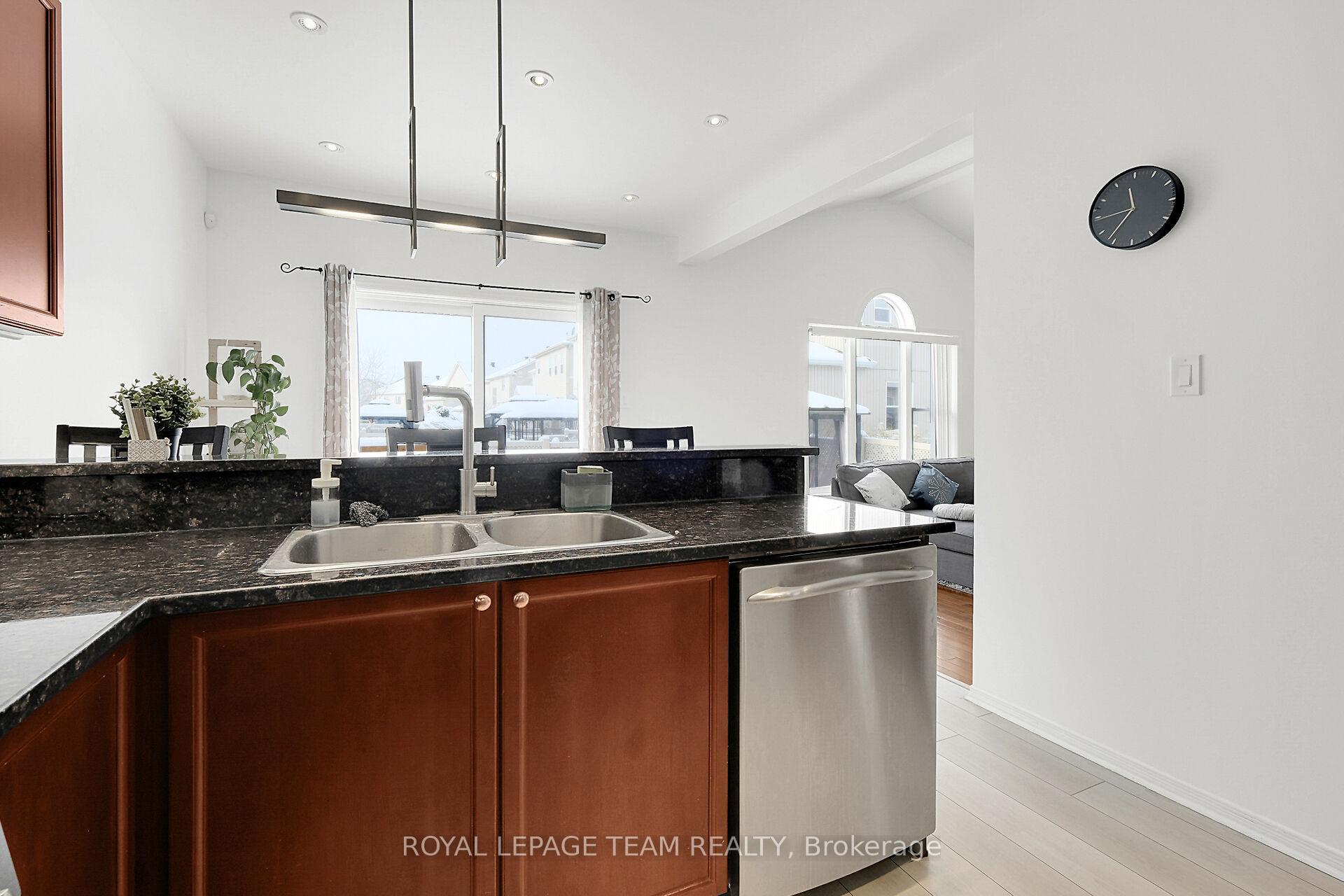 Photo 18 of 994 Linaria Walk E, Ottawa, Notting Hill/Summerside — HOMEH