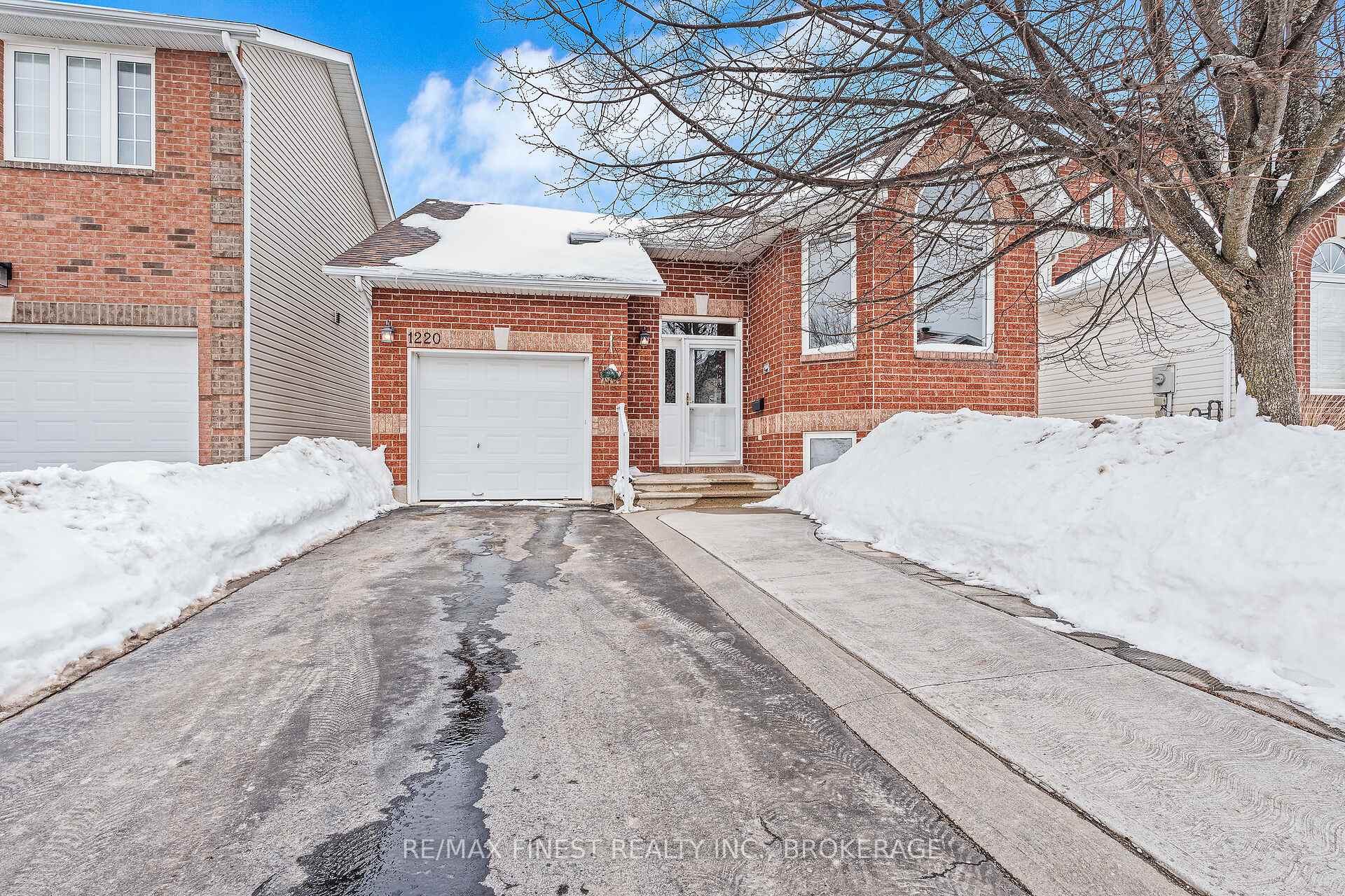Photo 1 of 1220 Cyprus Road, Kingston, Kingston East (Incl Barret Crt) — HOMEH