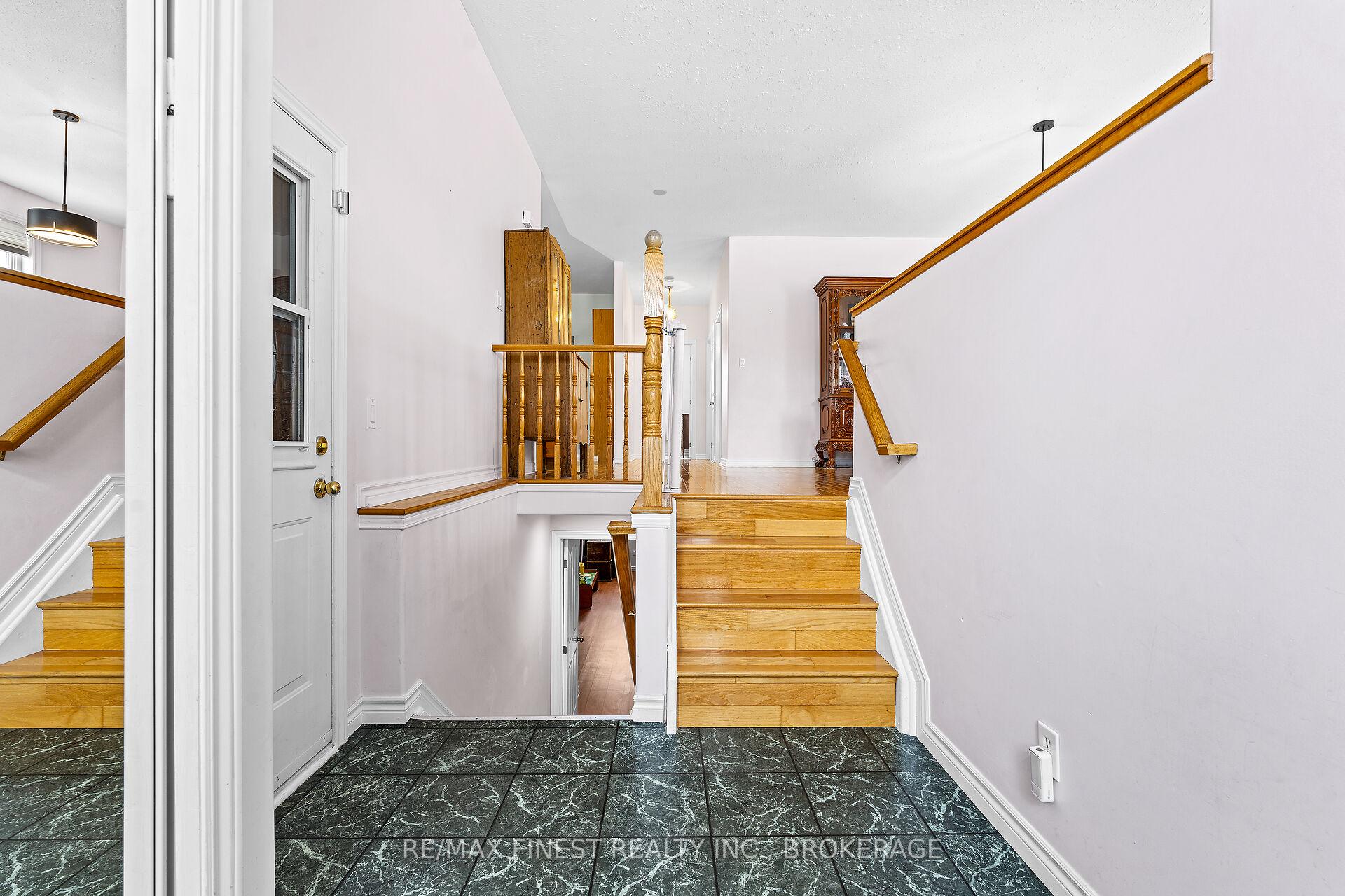 Photo 5 of 1220 Cyprus Road, Kingston, Kingston East (Incl Barret Crt) — HOMEH