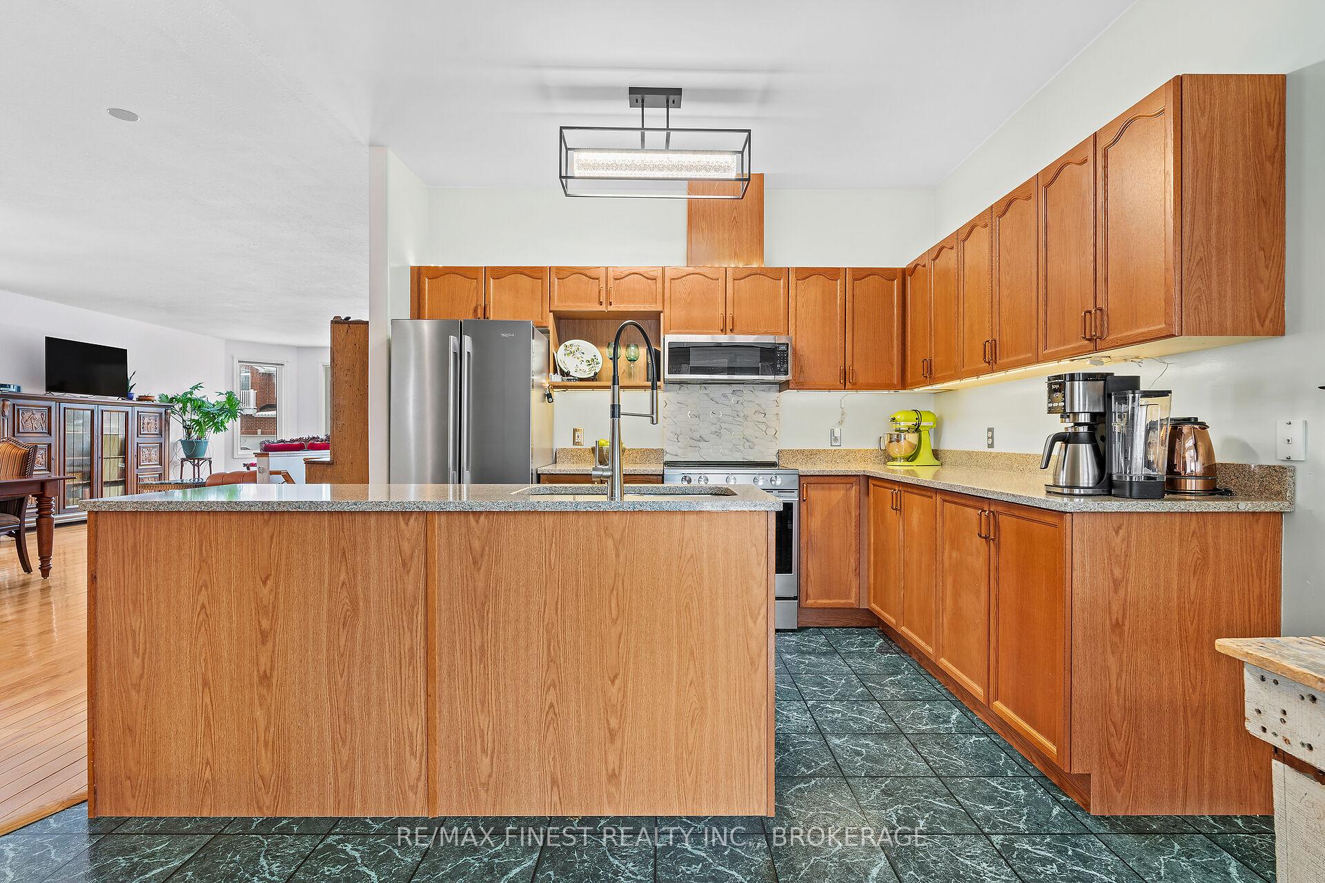 Photo 13 of 1220 Cyprus Road, Kingston, Kingston East (Incl Barret Crt) — HOMEH