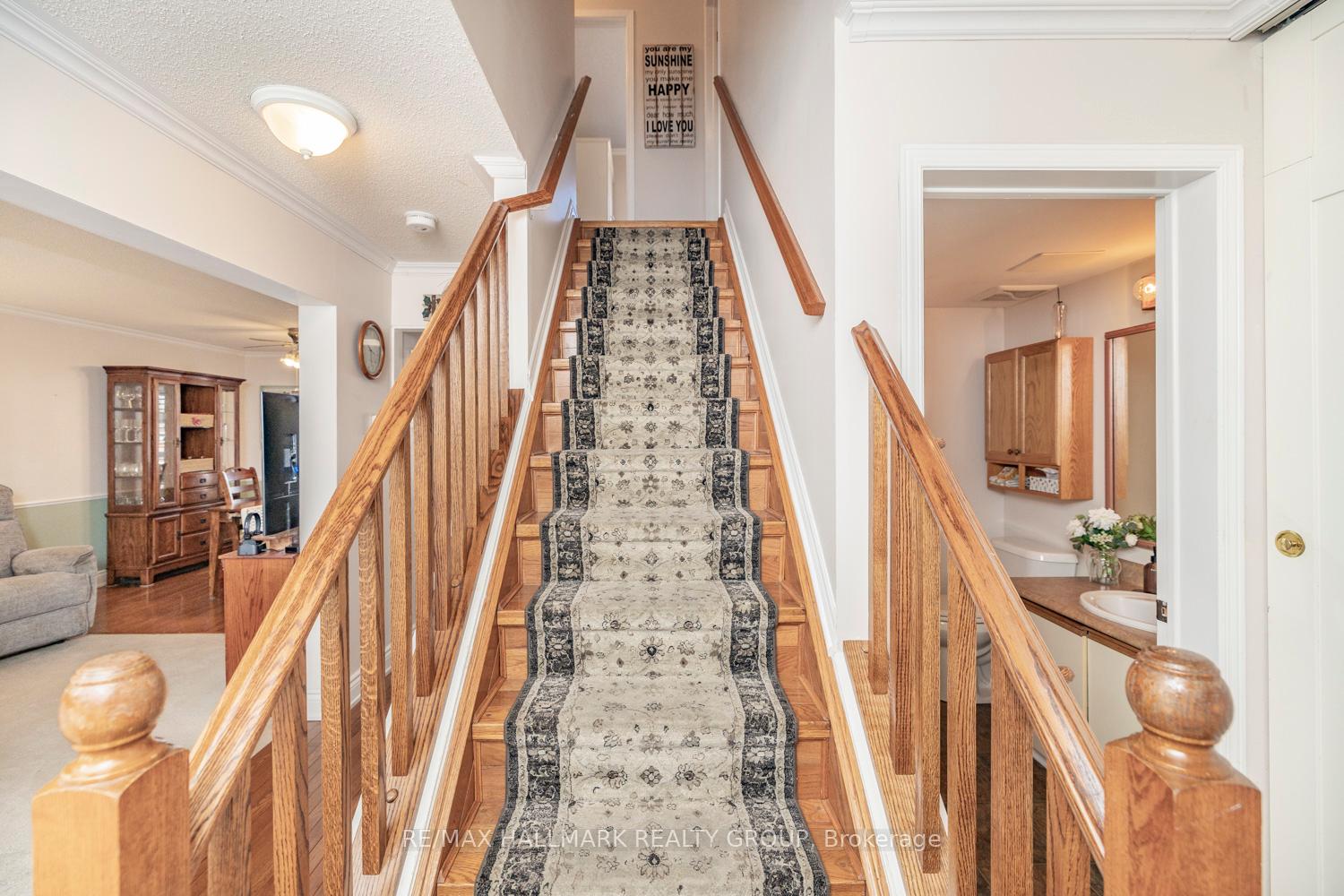 Photo 16 of 1717 Tache Way, Ottawa, Fallingbrook/Pineridge — HOMEH