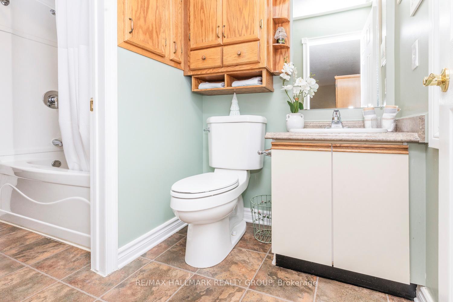 Photo 19 of 1717 Tache Way, Ottawa, Fallingbrook/Pineridge — HOMEH