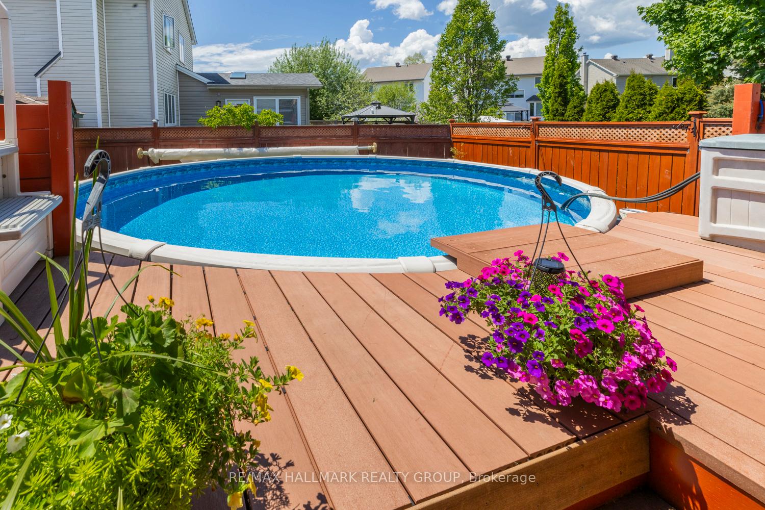 Photo 31 of 1717 Tache Way, Ottawa, Fallingbrook/Pineridge — HOMEH