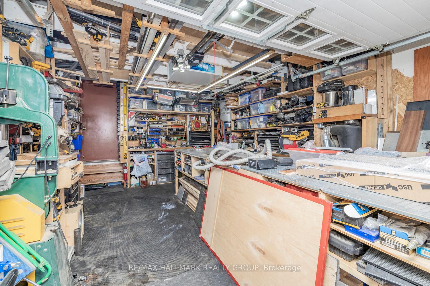Photo 37 of 1717 Tache Way, Ottawa, Fallingbrook/Pineridge — HOMEH