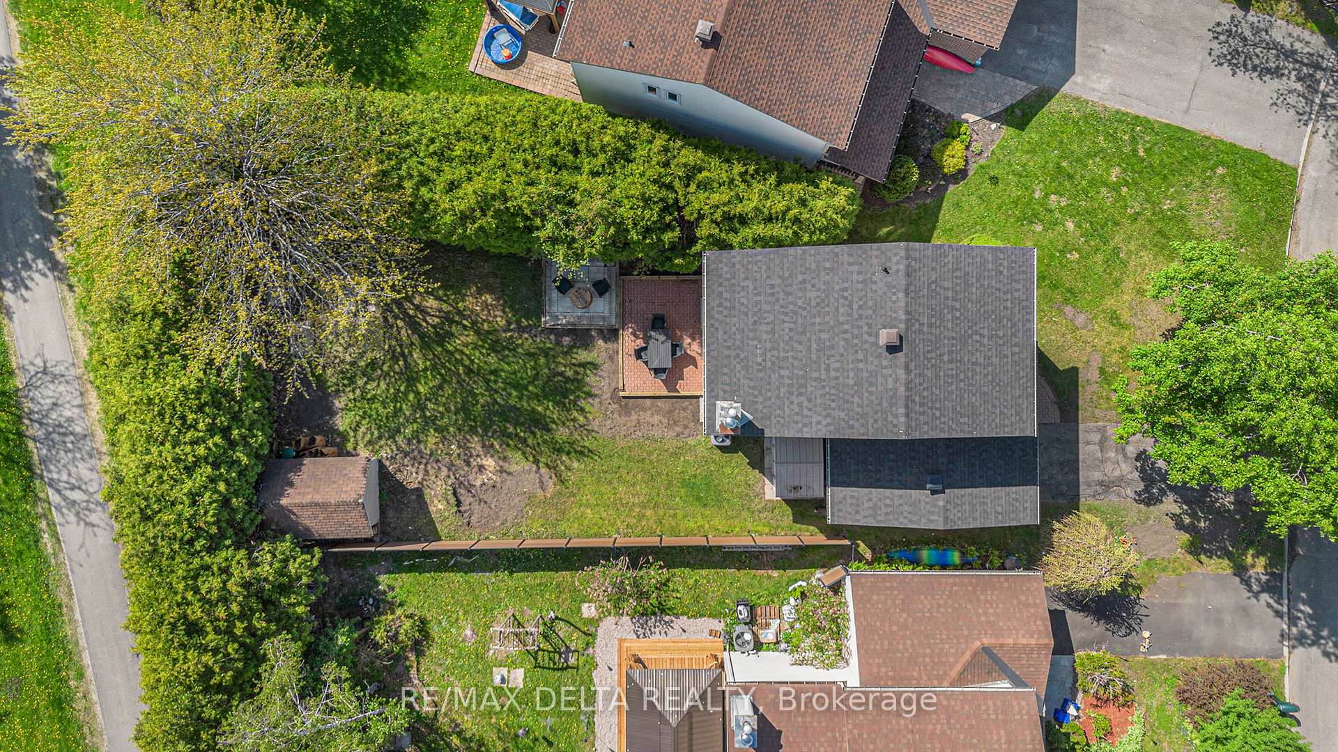 Photo 30 of 399 Duvernay Drive, Ottawa, Queenswood Heights South — HOMEH