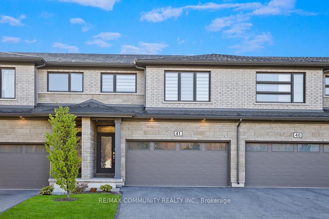 Front of Unit 41, 4552 Portage Road