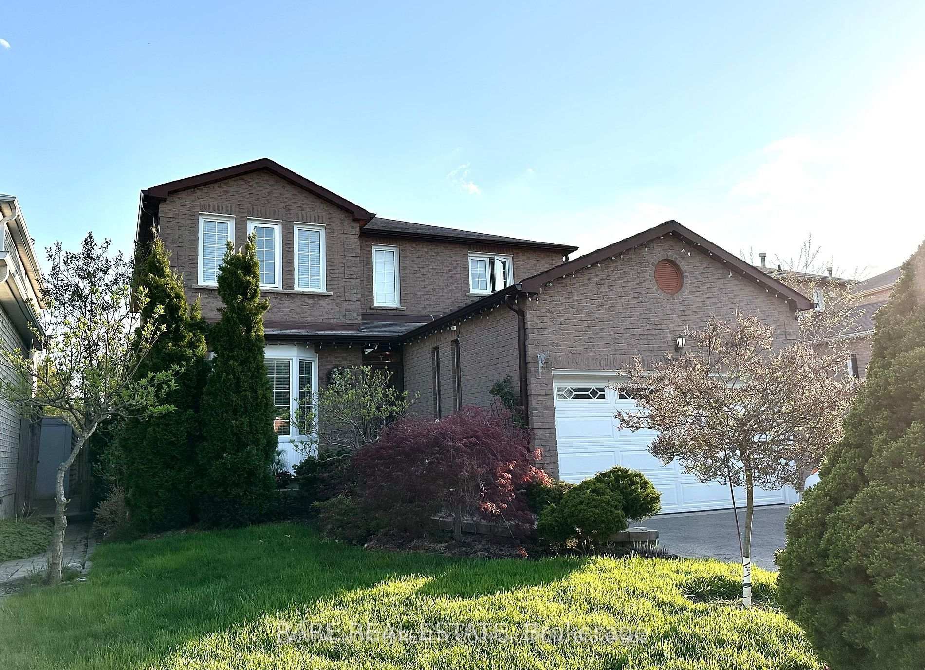 Photo 1 of Unit Unit B, 2366 Denvale Drive, Pickering, Brock Ridge — HOMEH