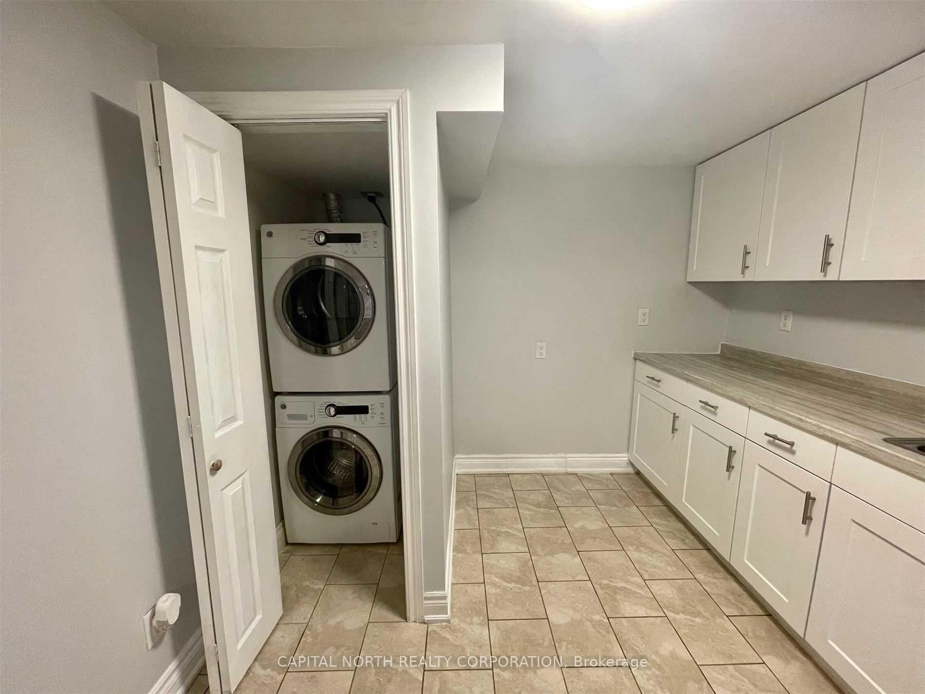 Photo 6 of Unit Unit B, 2366 Denvale Drive, Pickering, Brock Ridge — HOMEH