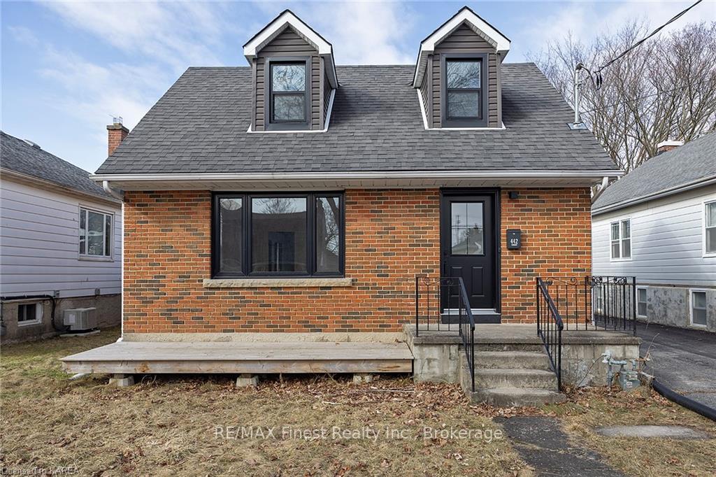 Photo 1 of 442 College Street, Kingston, Central City East — HOMEH
