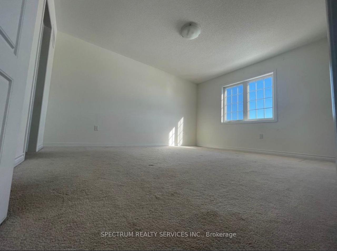 Photo 8 of Unit 29, 1000 Asleton Boulevard, Milton, Willmott — HOMEH