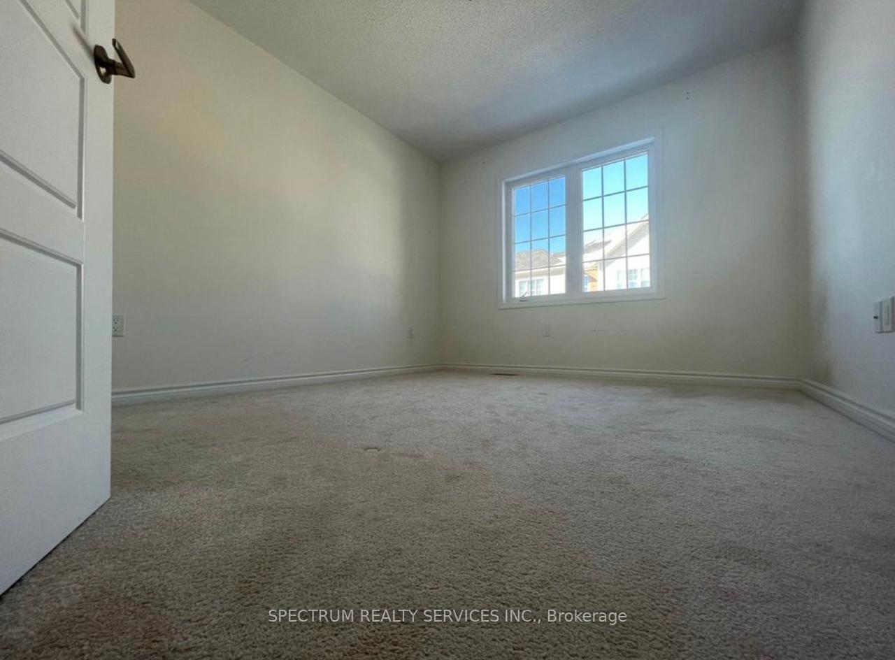 Photo 11 of Unit 29, 1000 Asleton Boulevard, Milton, Willmott — HOMEH