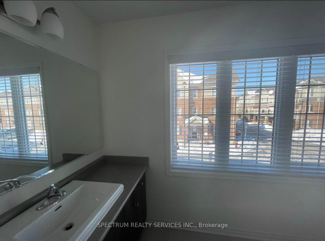 Photo 13 of Unit 29, 1000 Asleton Boulevard, Milton, Willmott — HOMEH