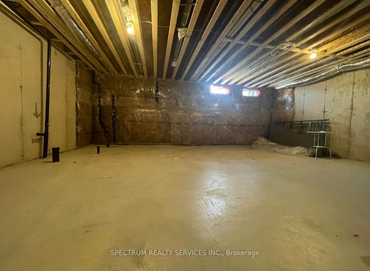 Photo 19 of Unit 29, 1000 Asleton Boulevard, Milton, Willmott — HOMEH