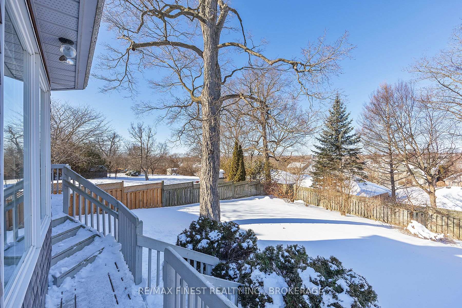 Photo 4 of 72 Point St. Mark Drive, Kingston, Kingston East (Incl Barret Crt) — HOMEH