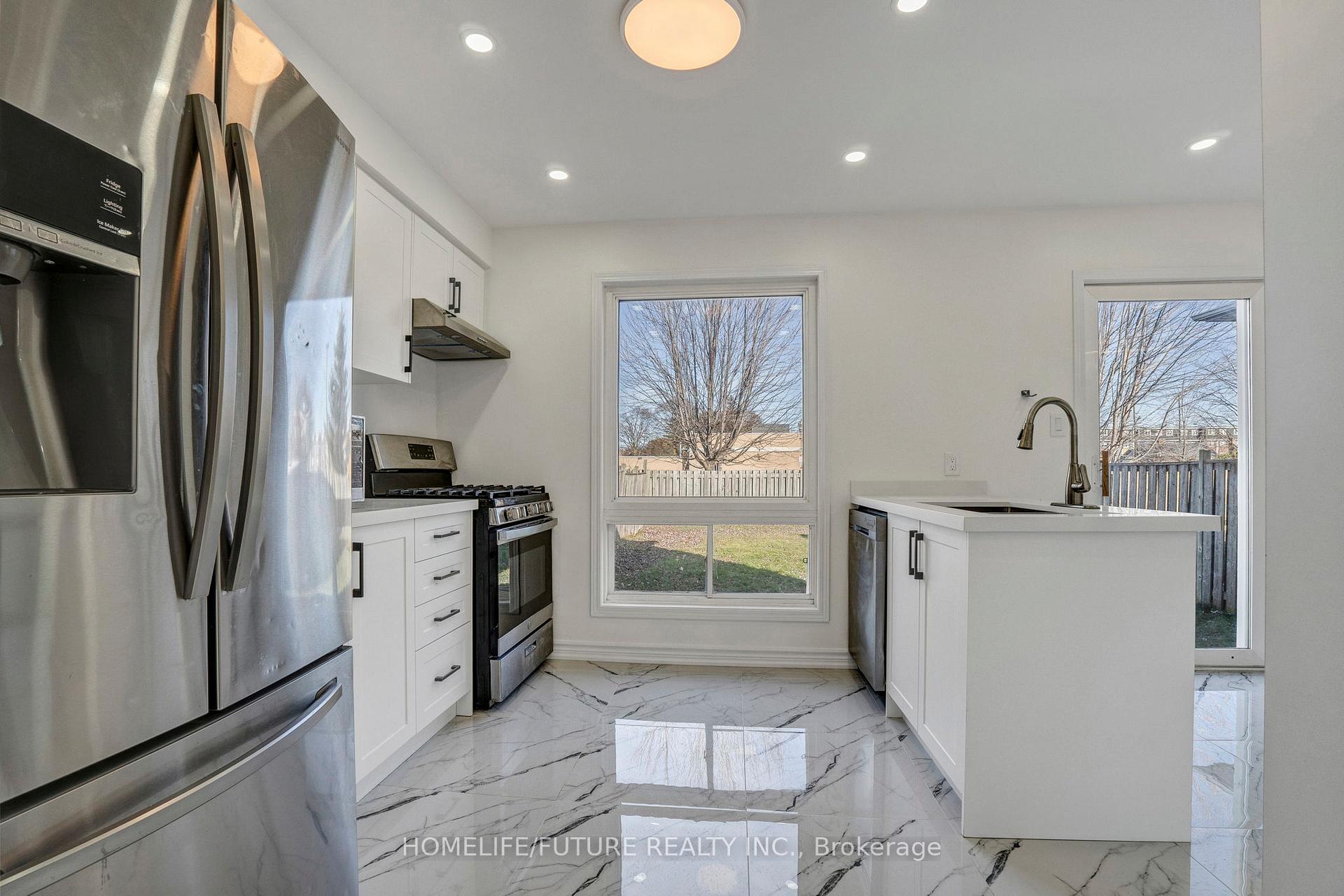 Photo 8 of 1803 Dalhousie Crescent, Oshawa, Samac — HOMEH