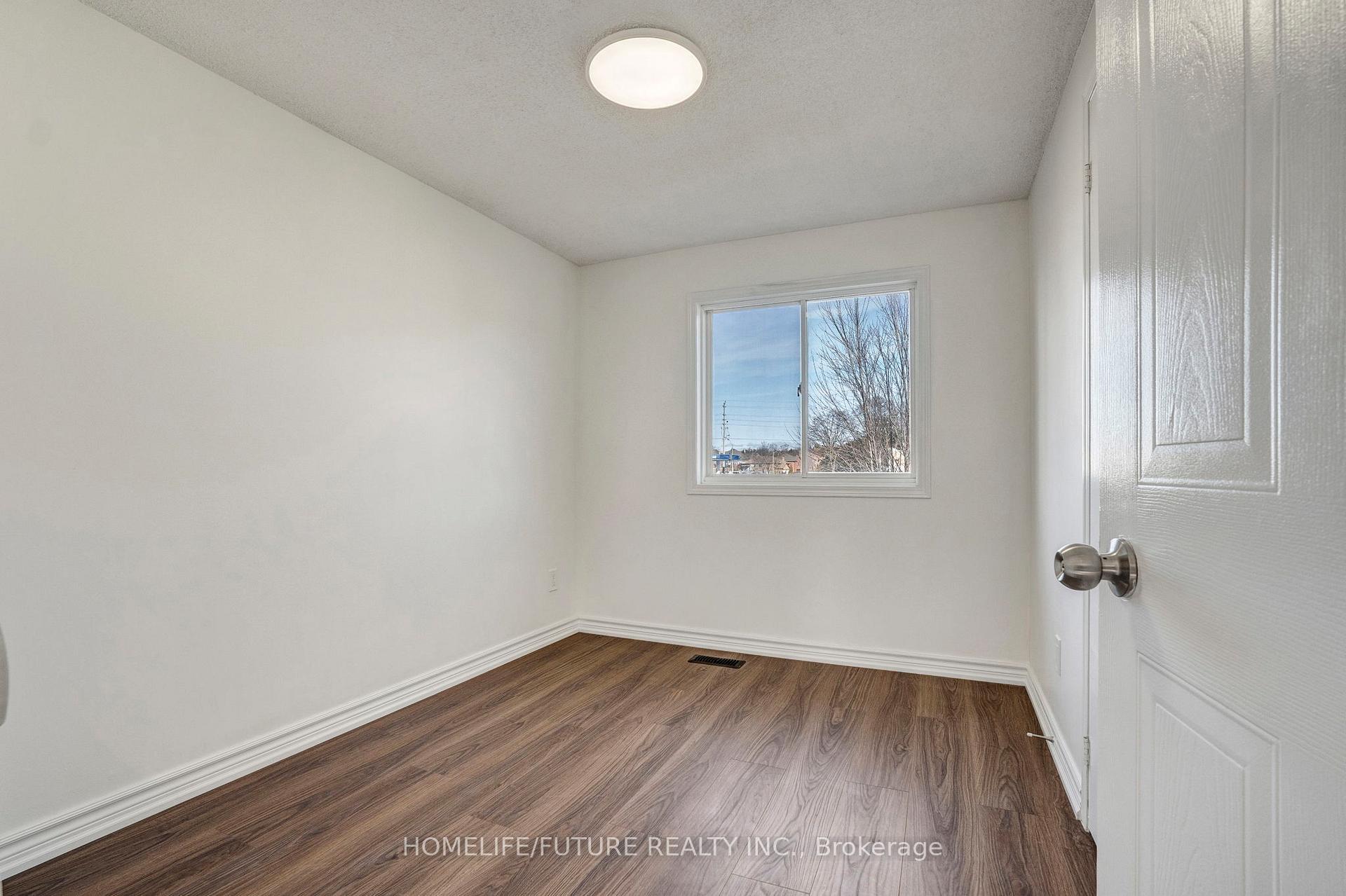 Photo 21 of 1803 Dalhousie Crescent, Oshawa, Samac — HOMEH