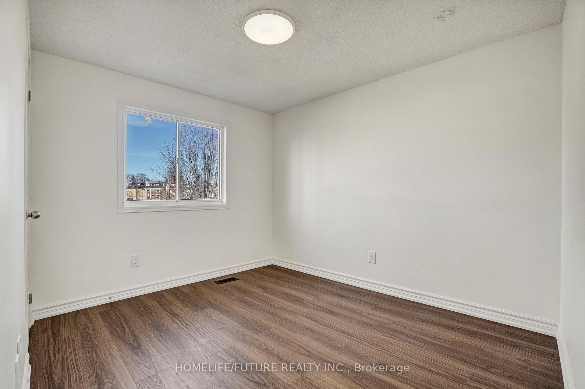 Photo 23 of 1803 Dalhousie Crescent, Oshawa, Samac — HOMEH