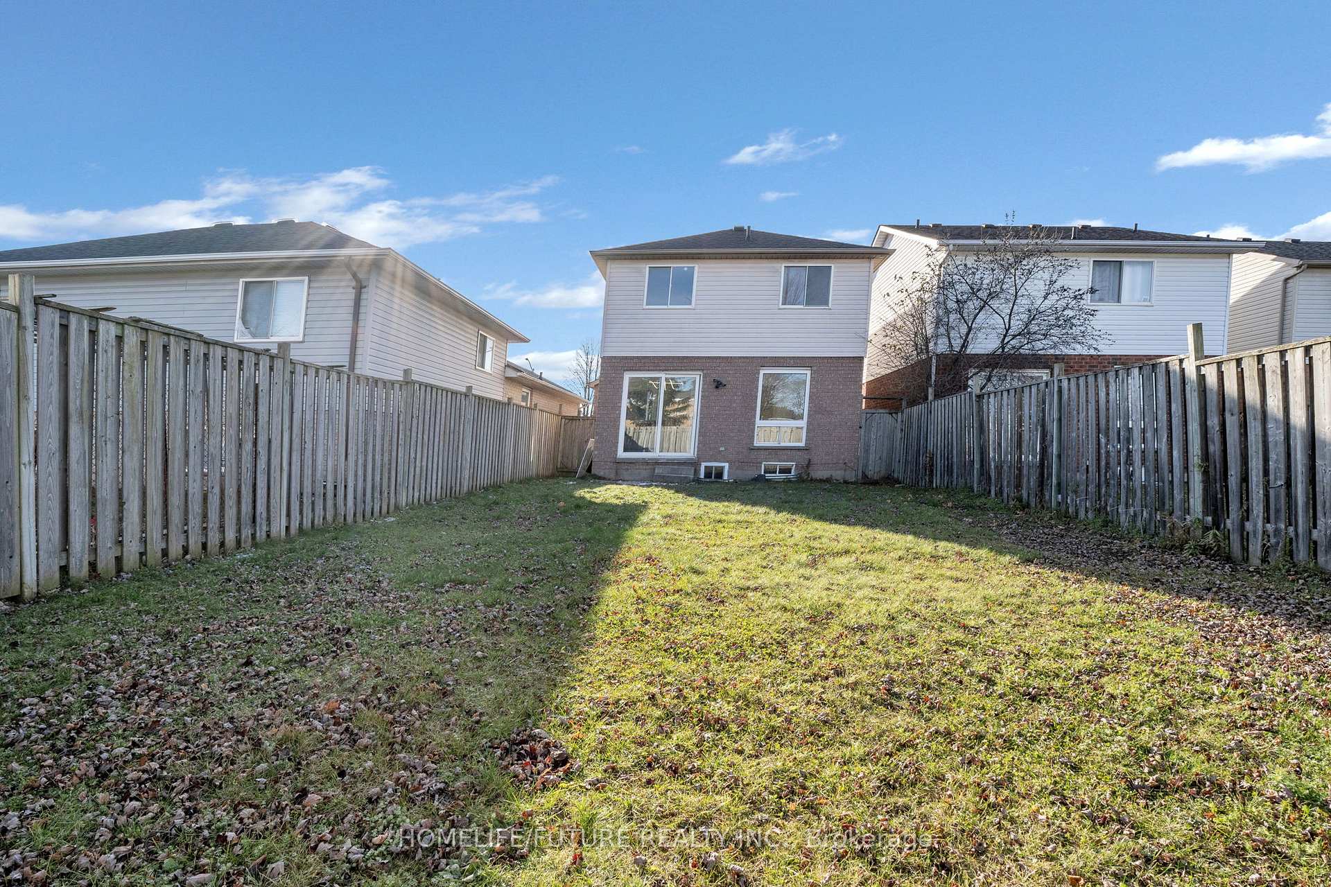 Photo 33 of 1803 Dalhousie Crescent, Oshawa, Samac — HOMEH