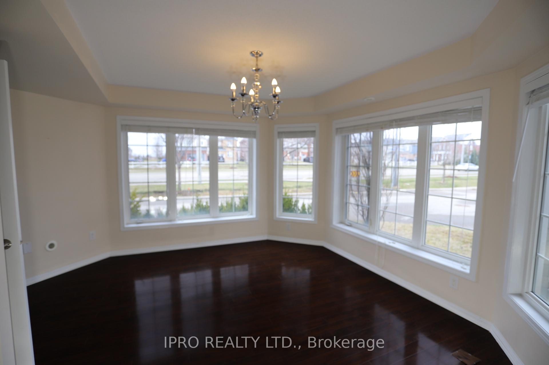 Photo 4 of 919 Brassard Circle, Milton, Willmott — HOMEH