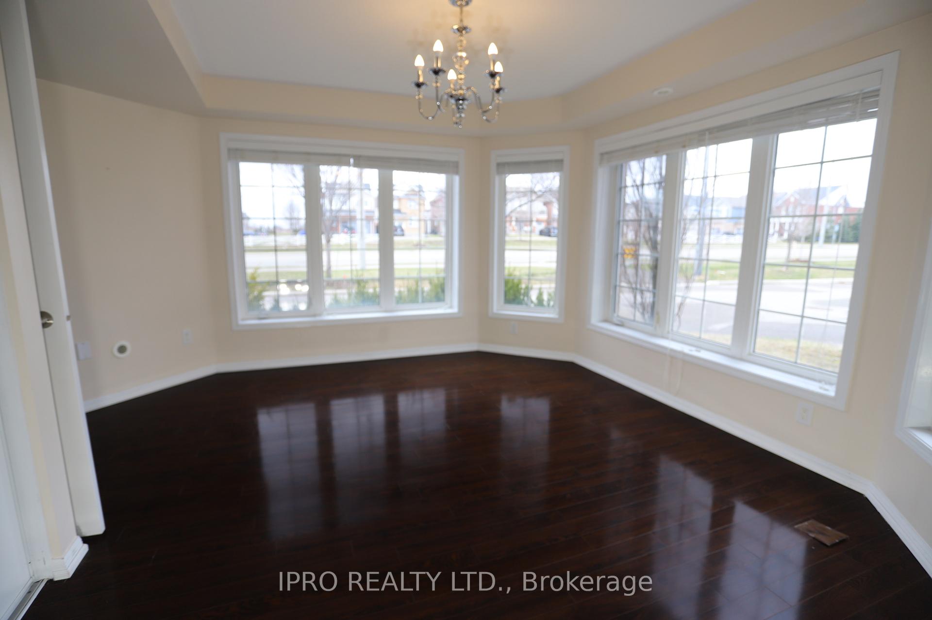 Photo 5 of 919 Brassard Circle, Milton, Willmott — HOMEH