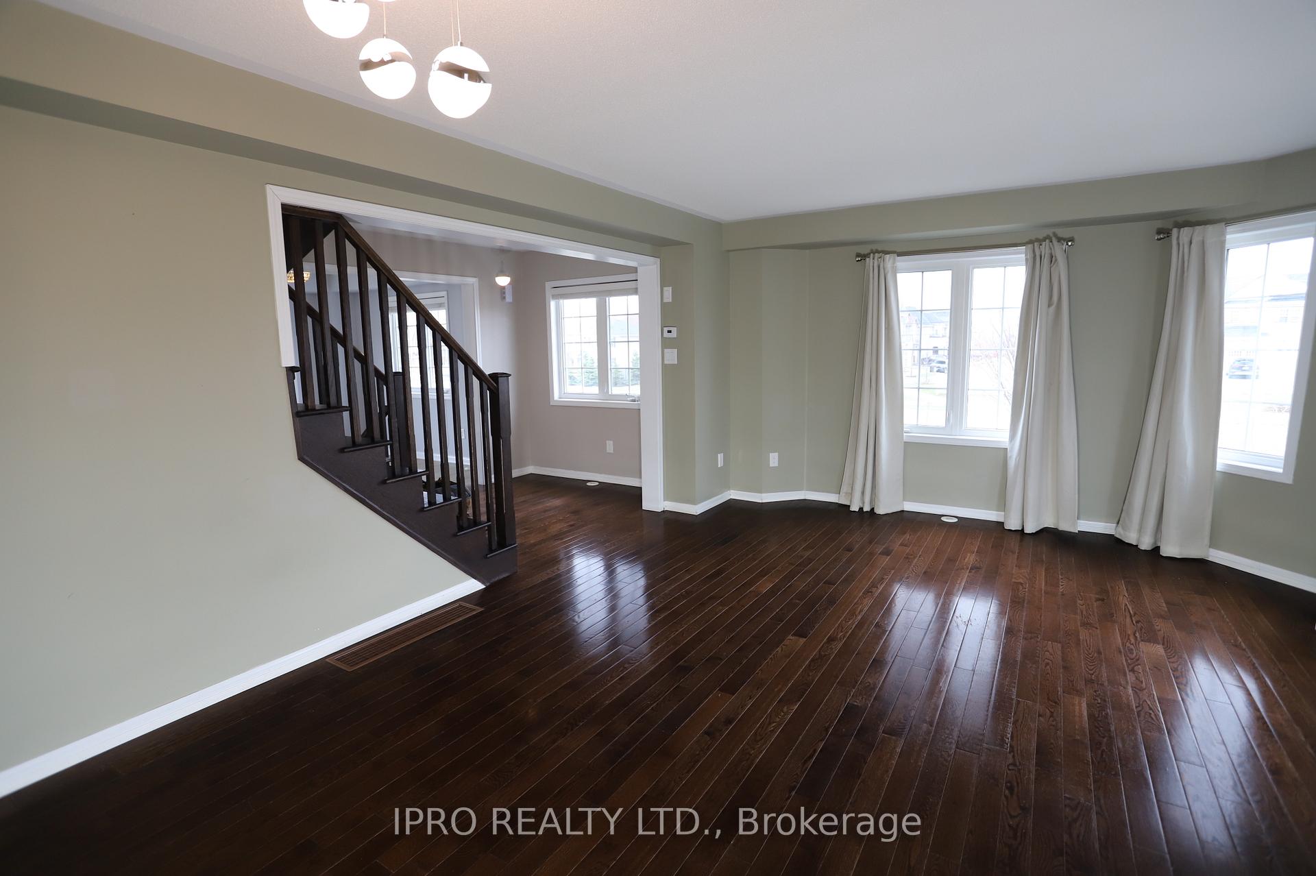 Photo 15 of 919 Brassard Circle, Milton, Willmott — HOMEH
