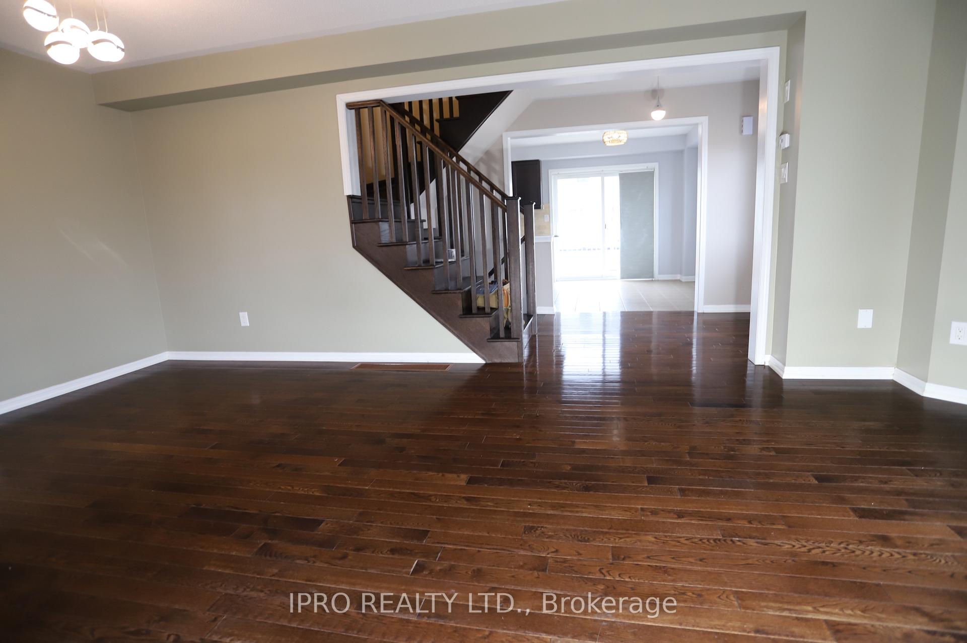 Photo 16 of 919 Brassard Circle, Milton, Willmott — HOMEH
