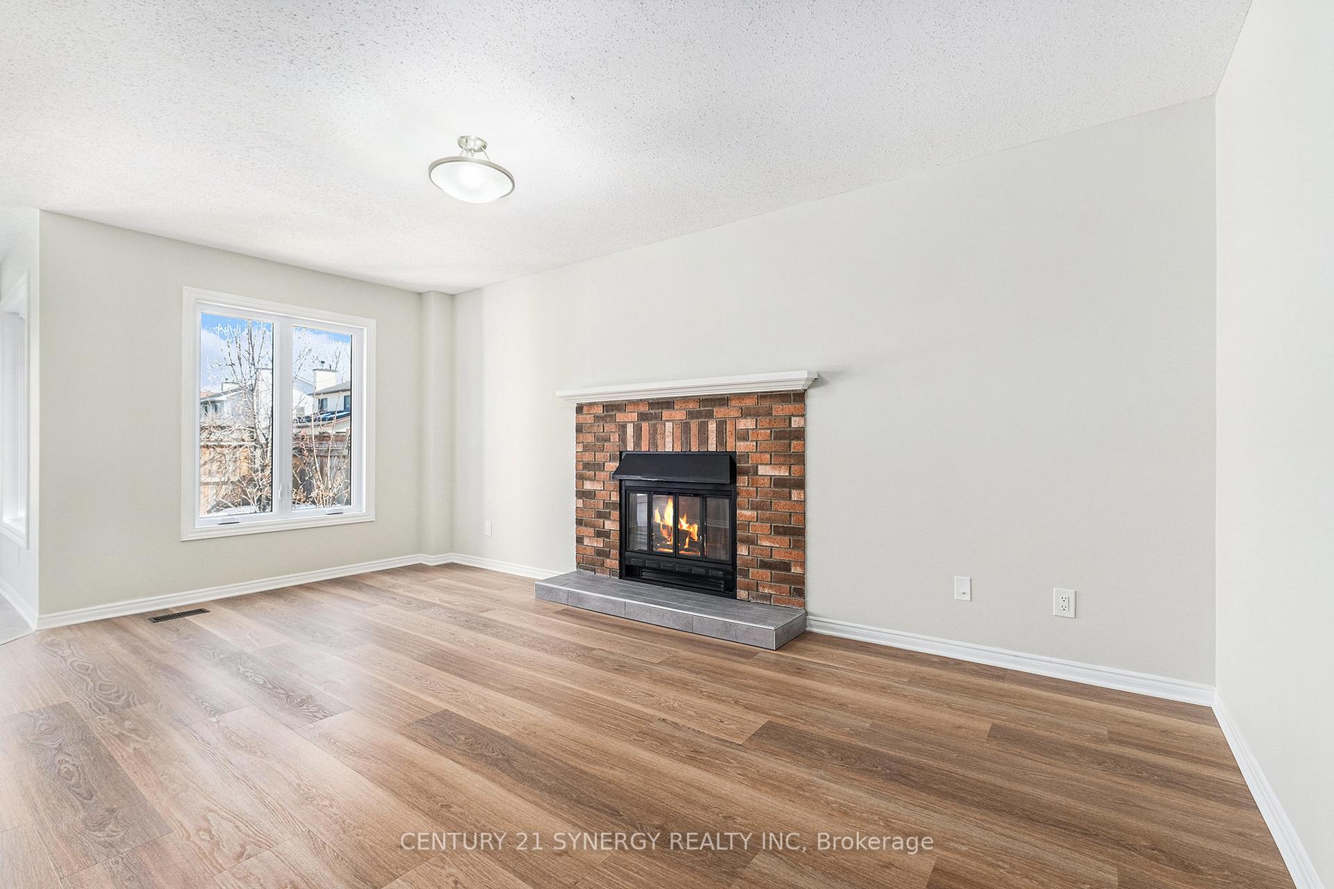 Photo 19 of 697 Apollo Way, Ottawa, Fallingbrook/Pineridge — HOMEH