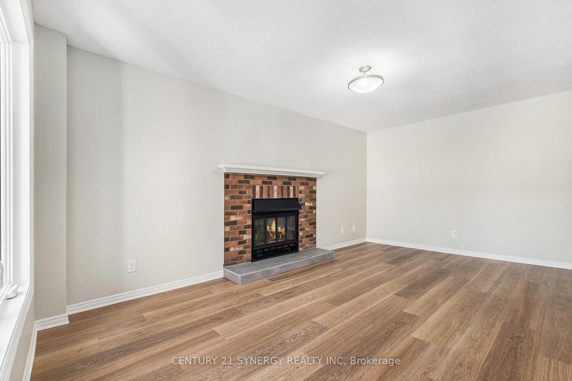 Photo 20 of 697 Apollo Way, Ottawa, Fallingbrook/Pineridge — HOMEH