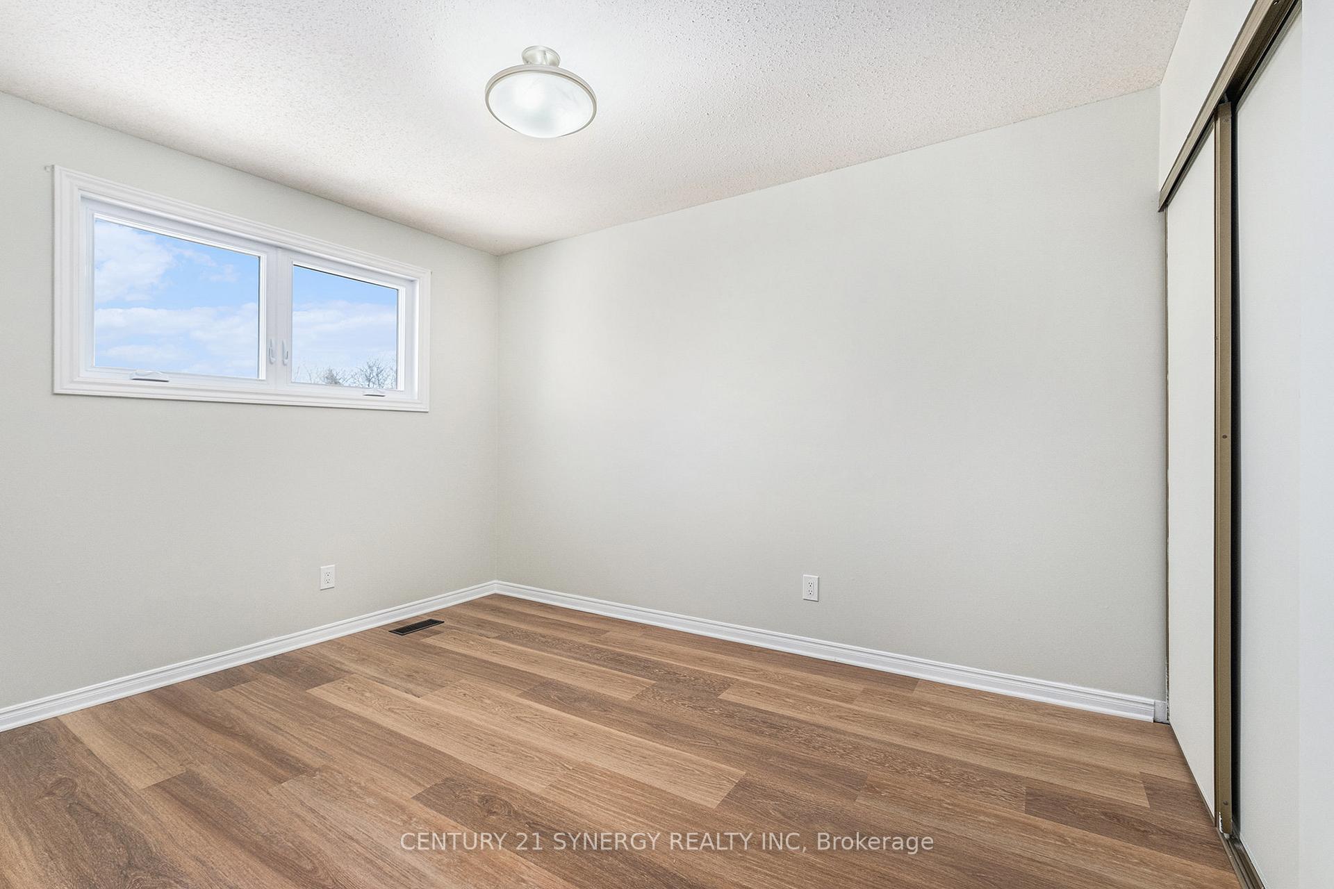 Photo 29 of 697 Apollo Way, Ottawa, Fallingbrook/Pineridge — HOMEH