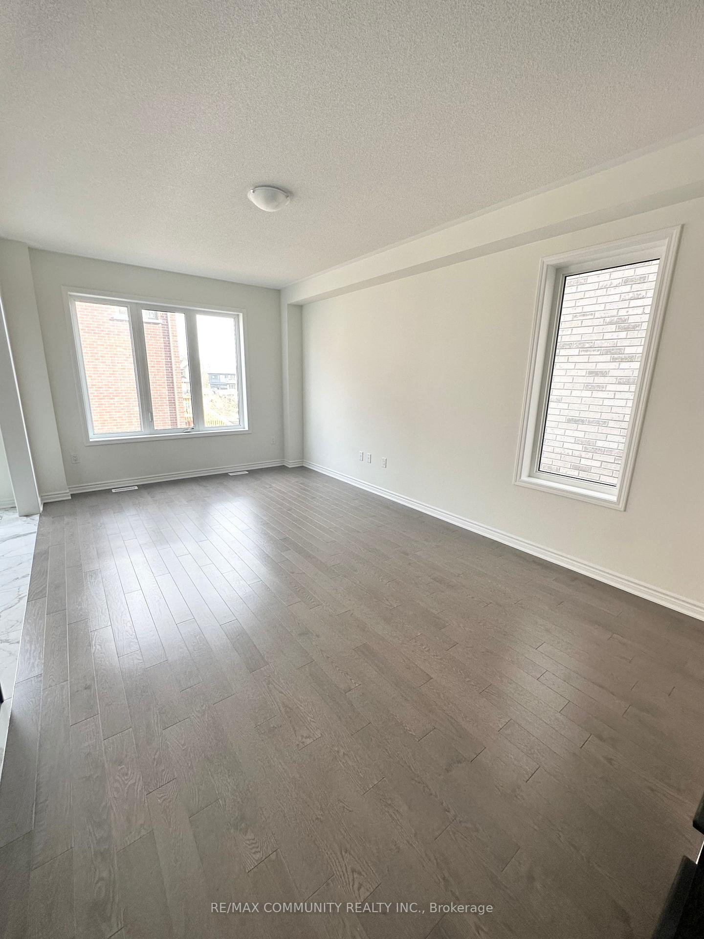 Photo 3 of 3023 Hollyberry Trail, Pickering, Rural Pickering — HOMEH