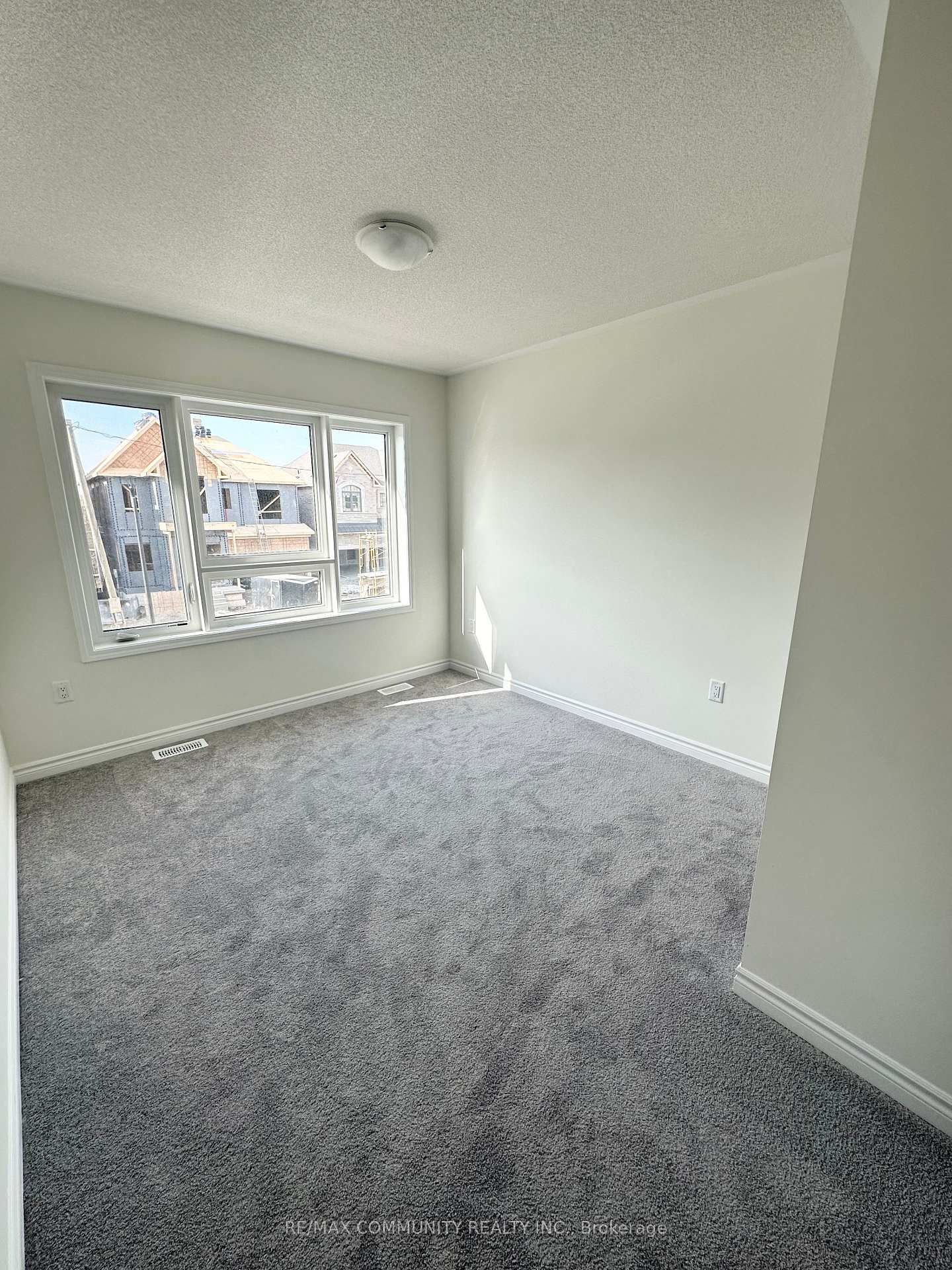 Photo 8 of 3023 Hollyberry Trail, Pickering, Rural Pickering — HOMEH