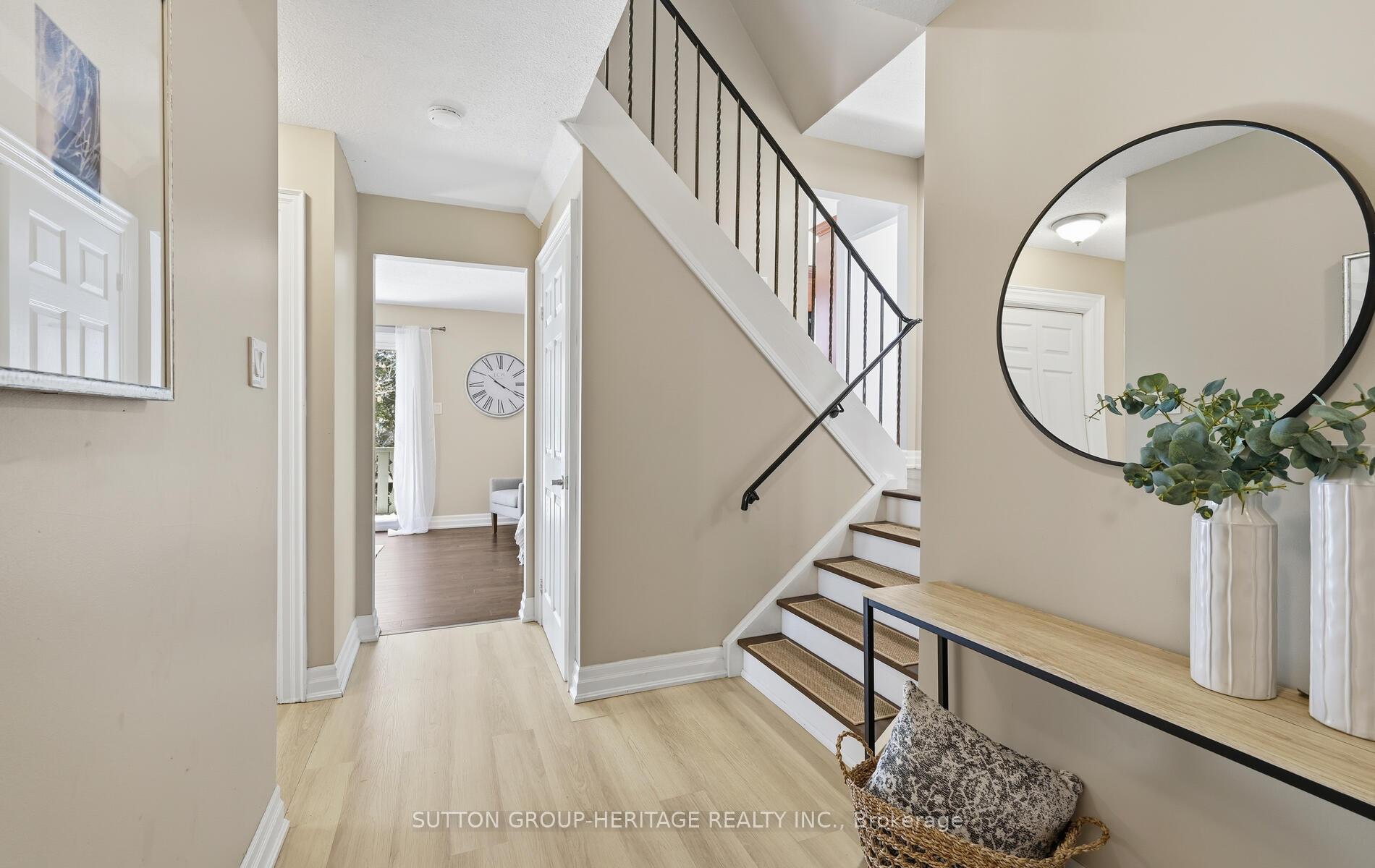 Photo 4 of 602 Antigua Crescent, Oshawa, Northglen — HOMEH