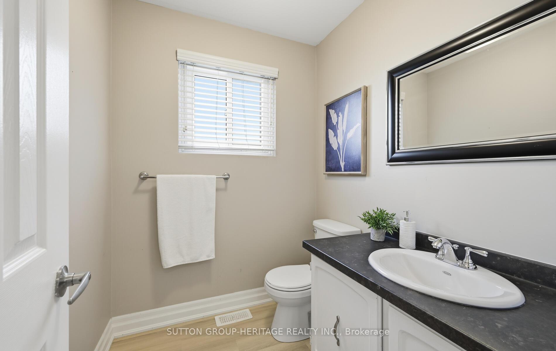 Photo 9 of 602 Antigua Crescent, Oshawa, Northglen — HOMEH